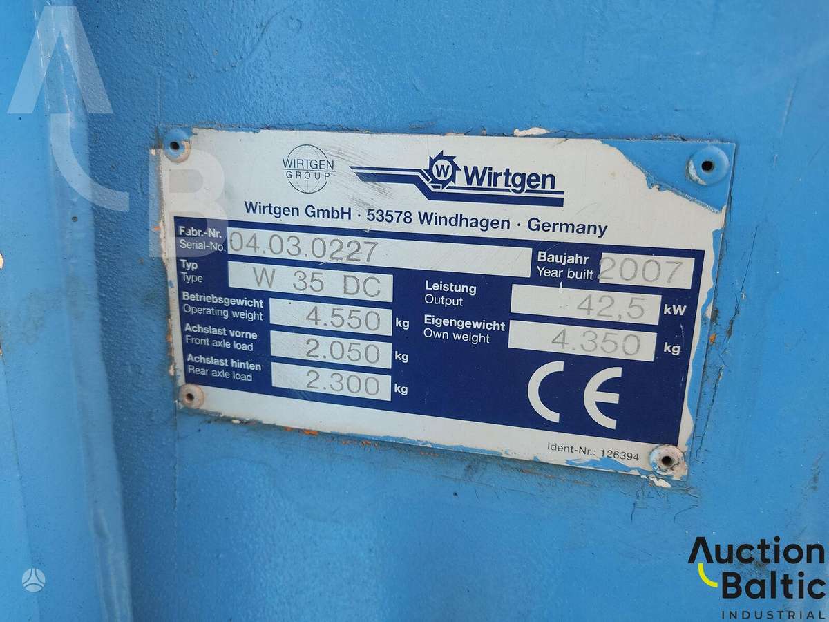 Wirtgen W35DC, paving machinery
