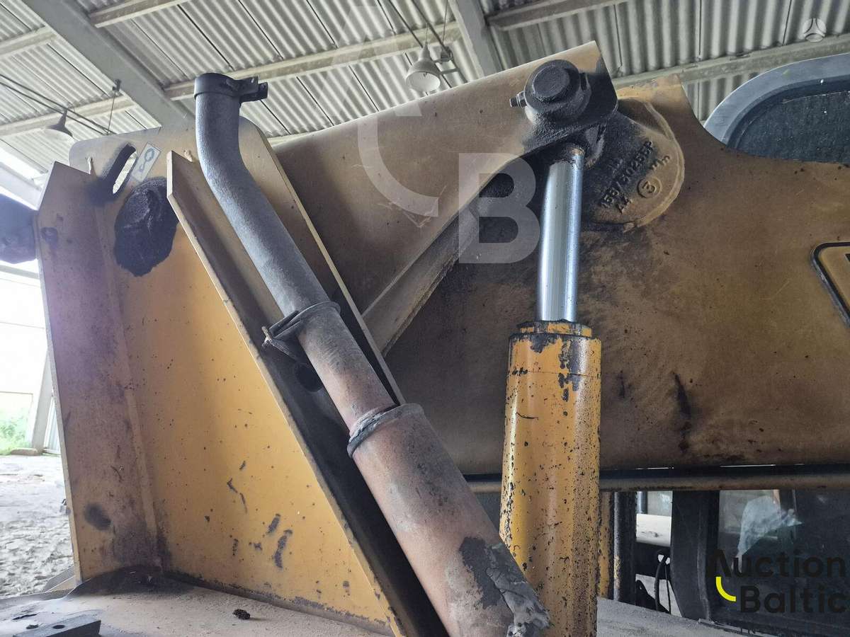 JCB 535-67, вилочные погрузчики