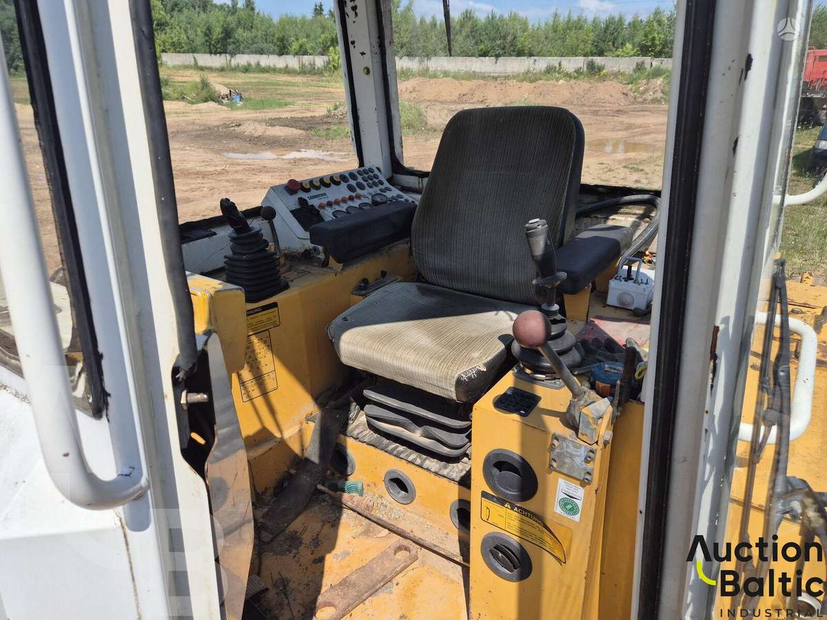 Liebherr PR 712 B-M, bulldozer