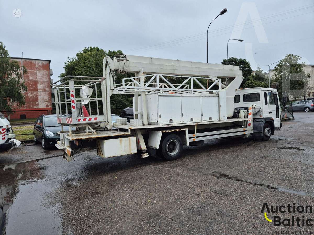 Volvo FL6 110, boom lift