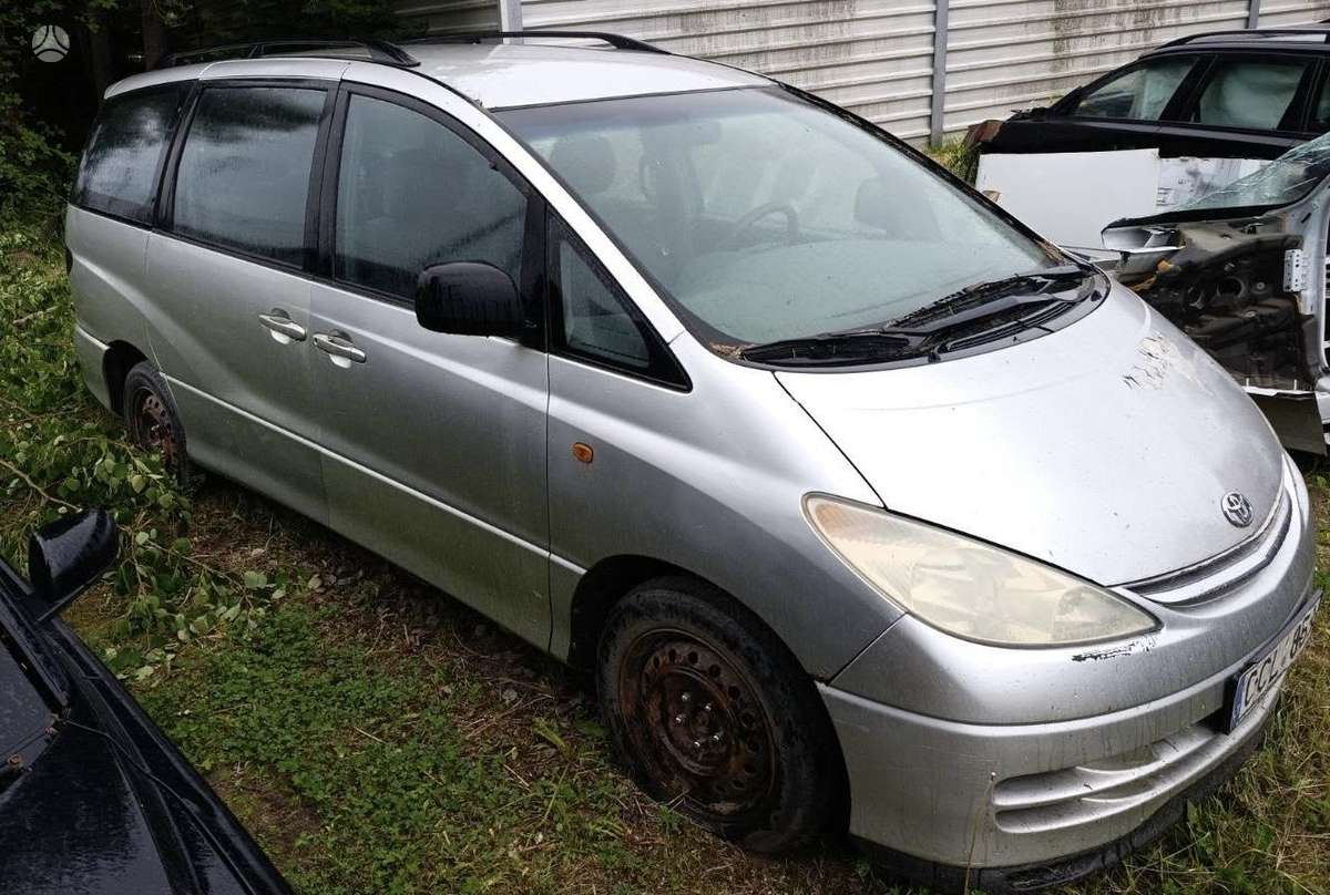 Toyota Previa, Минивэн
