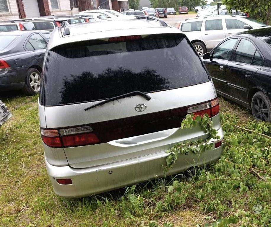 Toyota Previa, Минивэн