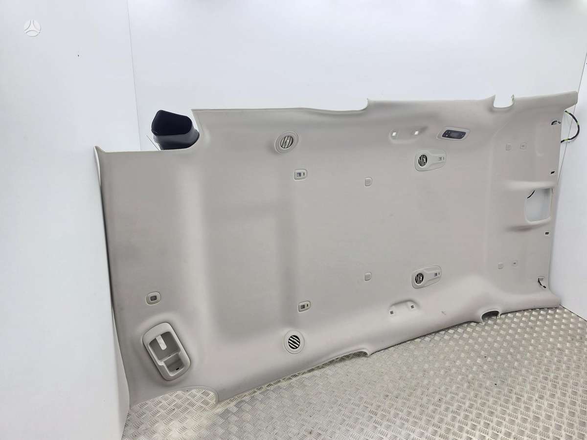 Chrysler Pacifica salono detalės