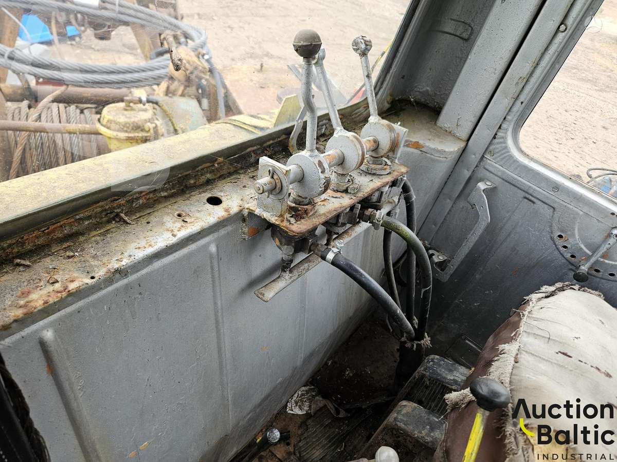 -Kita- T-157K, tractors