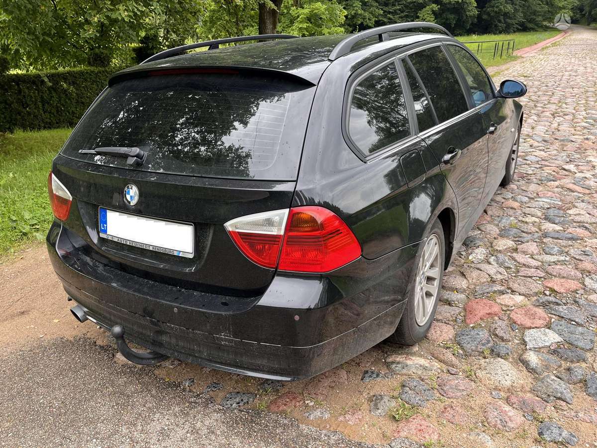 BMW 318, 2.0 l., wagon