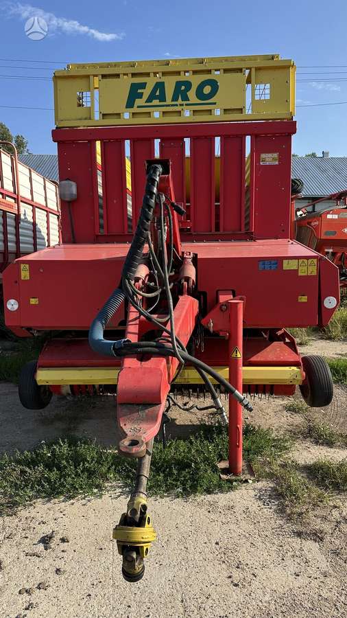Pöttinger Faro 4000 D, кормосмесители / кормораздатчики