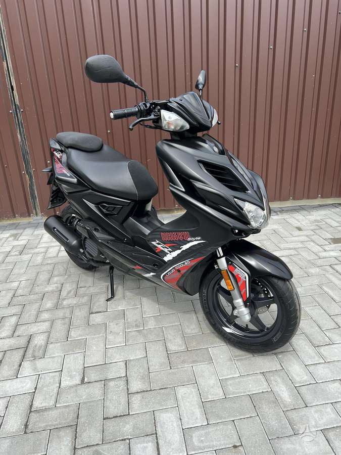 Yamaha Aerox 49cc, мотороллеры / мопеды