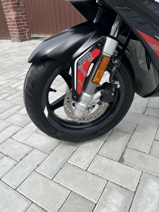 Yamaha Aerox 49cc, мотороллеры / мопеды