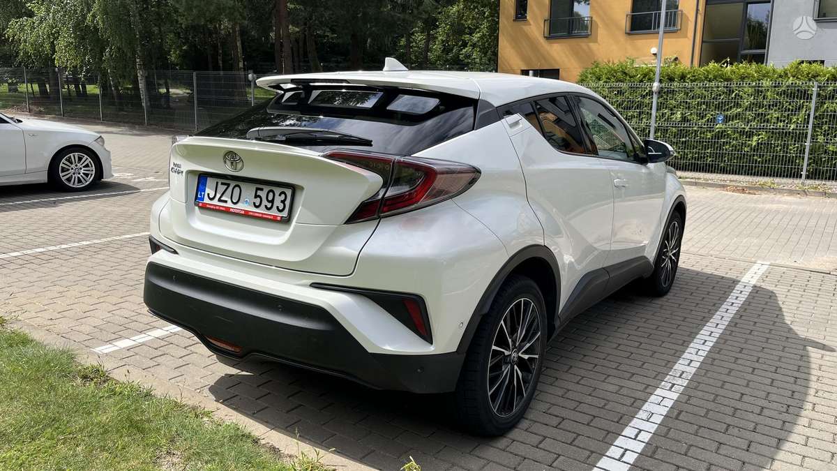Toyota C-HR - 6