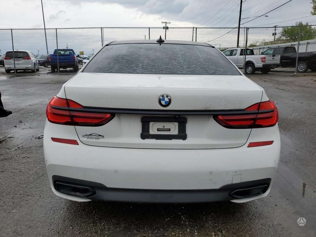 BMW 740, 3.0 l., Седан