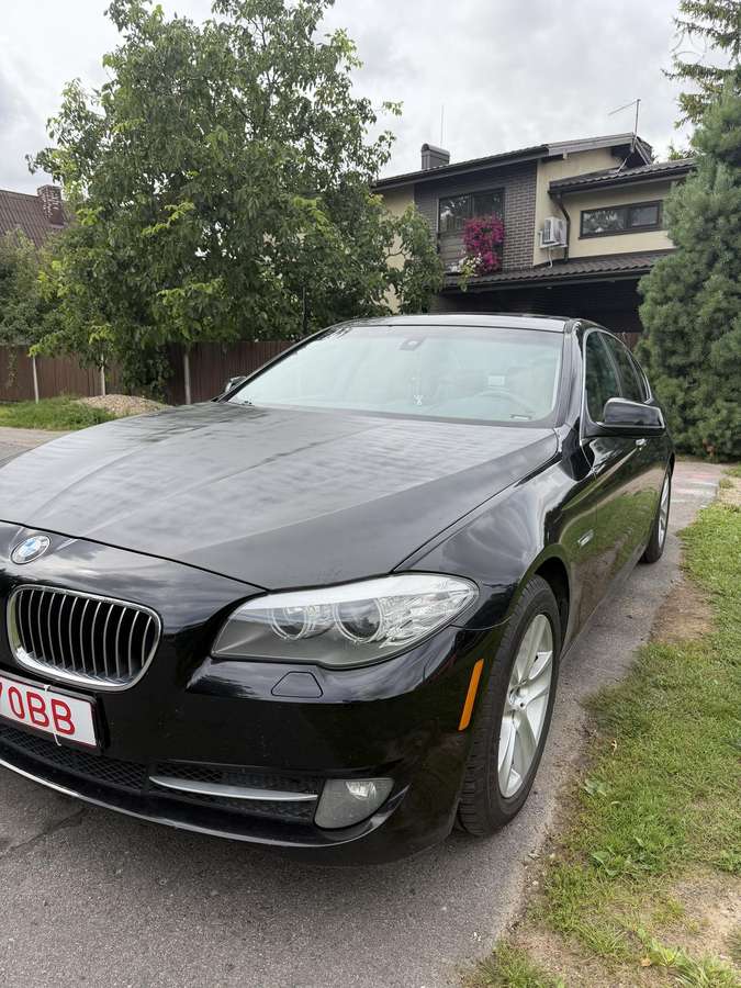 BMW 528, 3.0 l., Седан