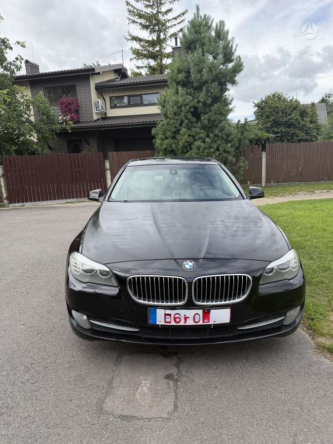 BMW 528, 3.0 l., Седан