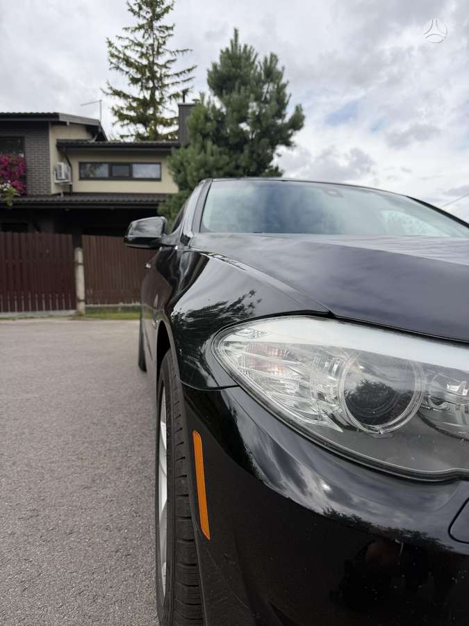 BMW 528, 3.0 l., Седан