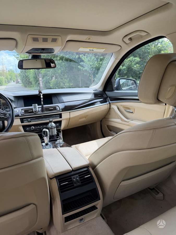 BMW 528, 3.0 l., Седан