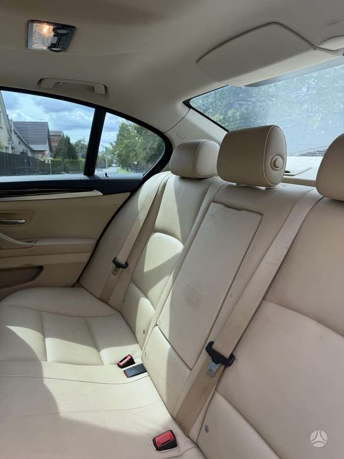 BMW 528, 3.0 l., Седан
