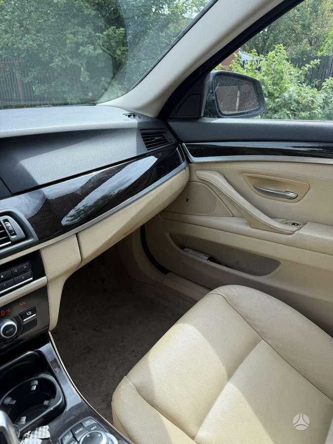 BMW 528, 3.0 l., Седан