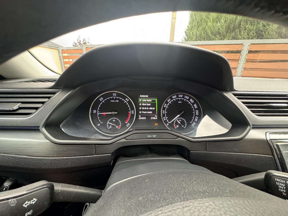 Skoda Superb, 2.0 l., universalas