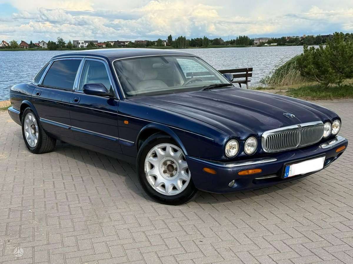 Jaguar Daimler Sovereign - 7