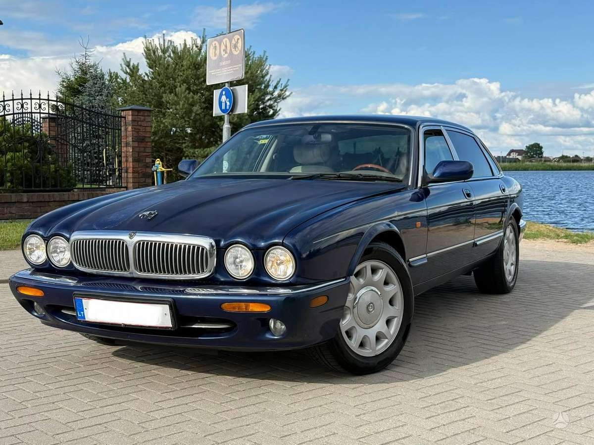 Jaguar Daimler Sovereign - 8