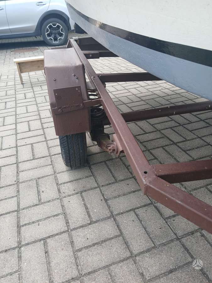 Nežinomas, plastic boats