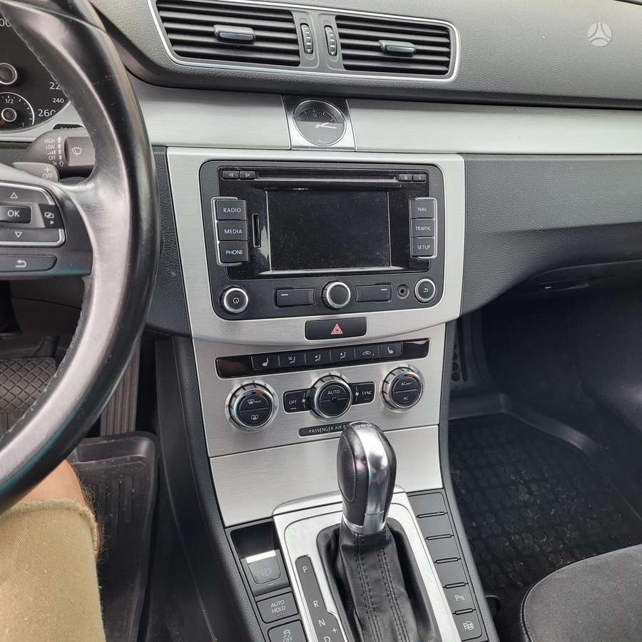 Volkswagen Passat, 1.4 l., Универсал