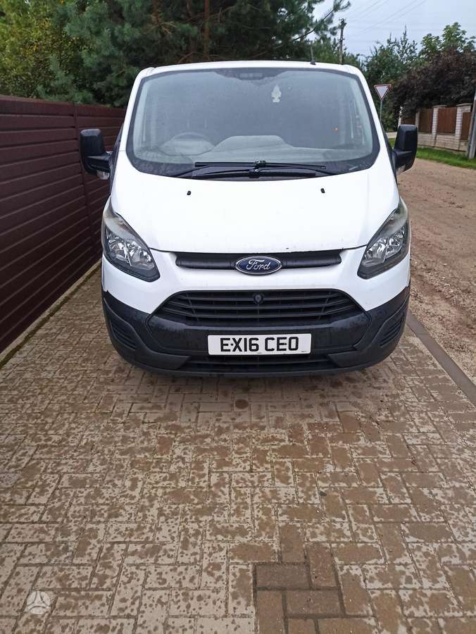 Ford Transit, autobusai