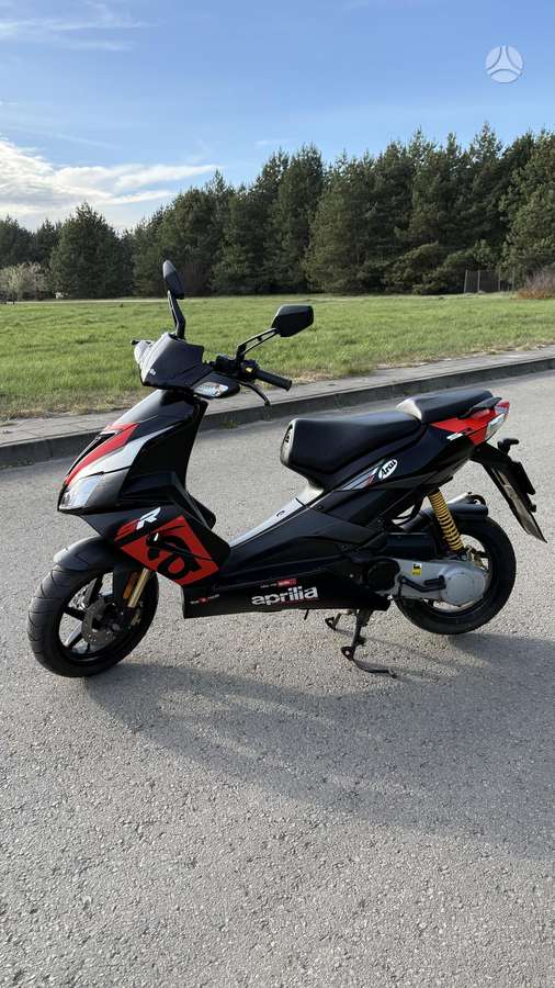 Aprilia SR 49cc, scooters / mopeds