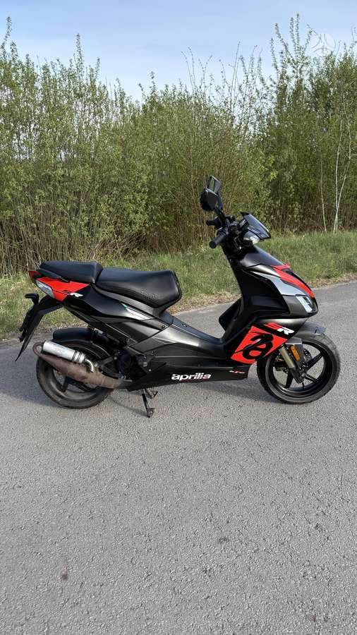Aprilia SR 49cc, мотороллеры / мопеды