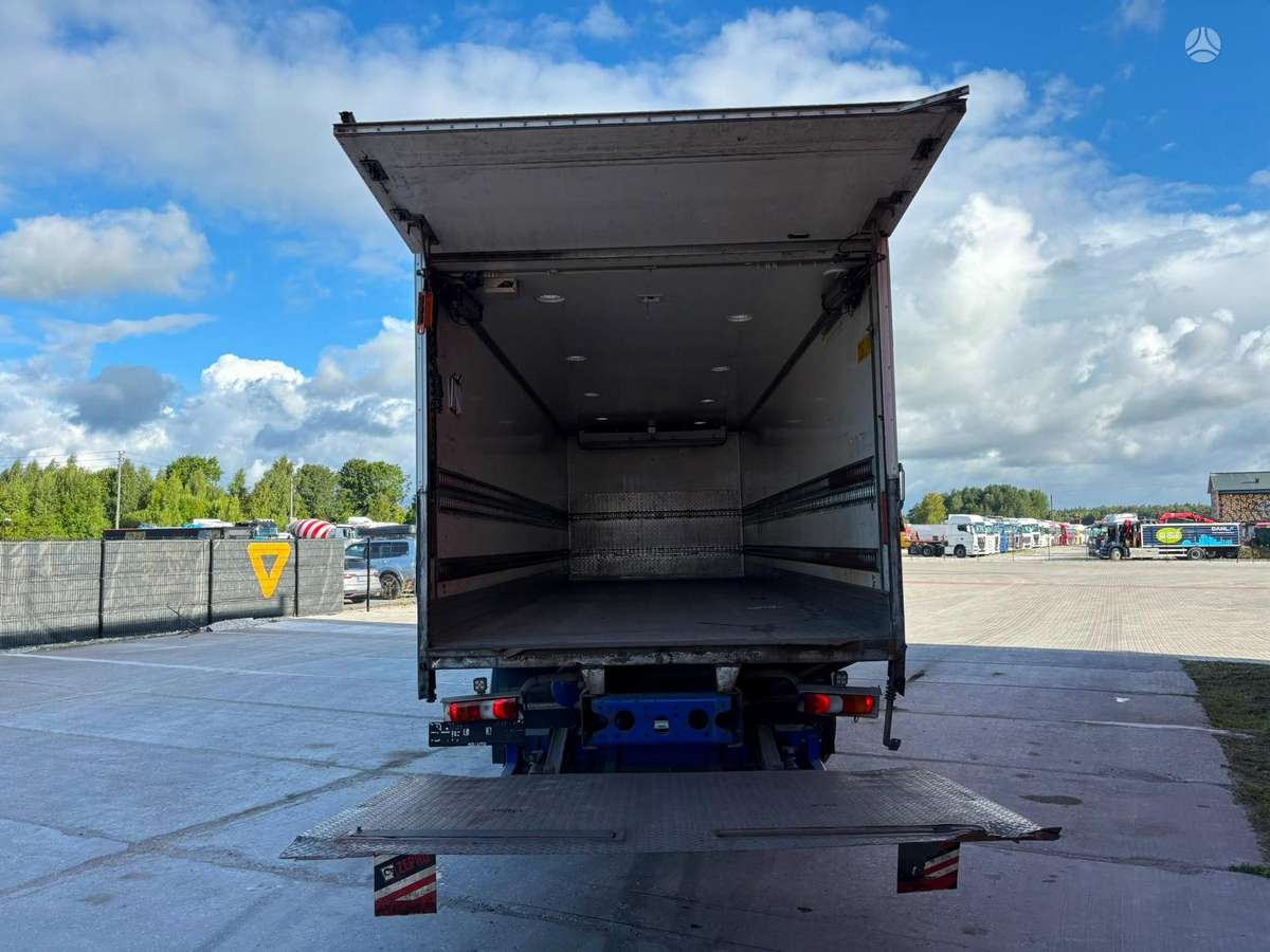 Mercedes-Benz Antos 2532 6x2*4, рефрижераторы