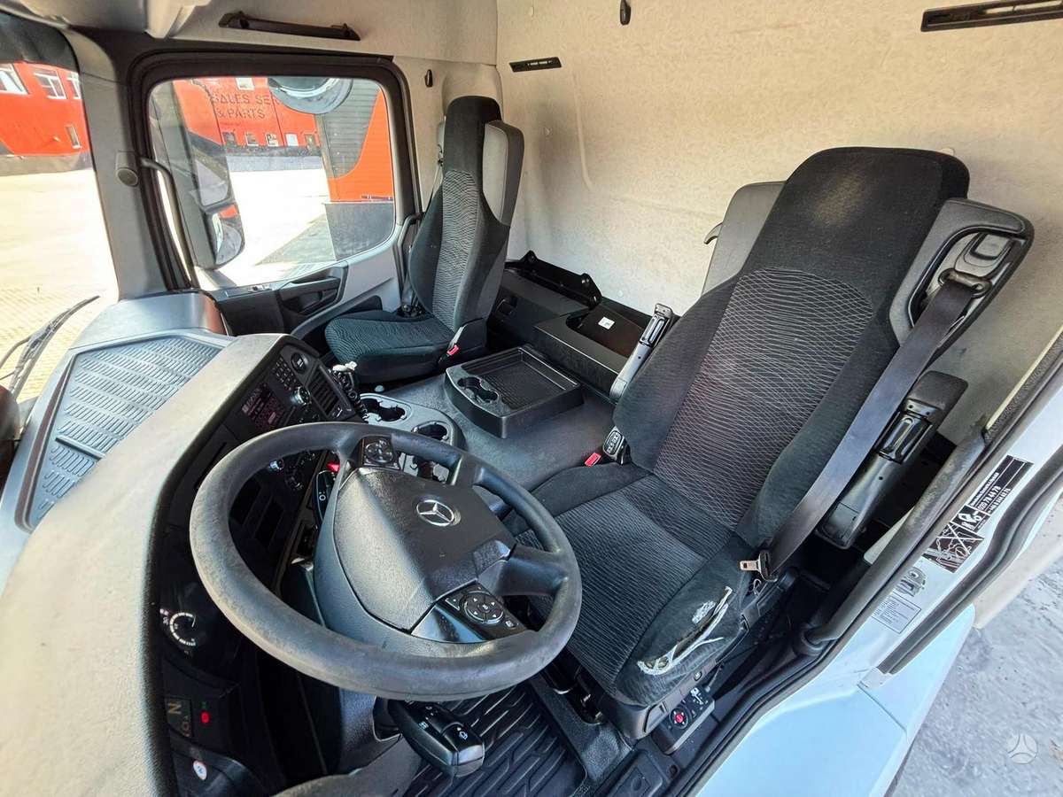 Mercedes-Benz Antos 2532 6x2*4, рефрижераторы