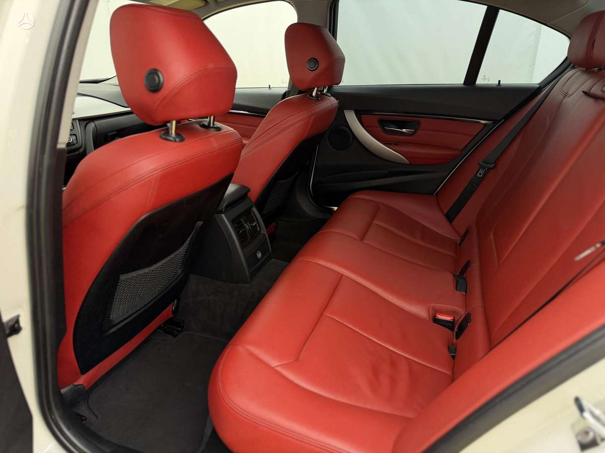 BMW 320, 2.0 l., Седан