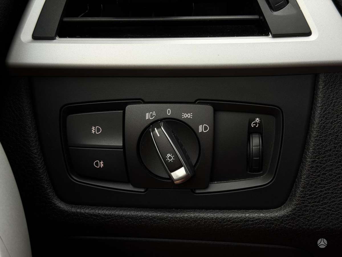 BMW 320, 2.0 l., Седан