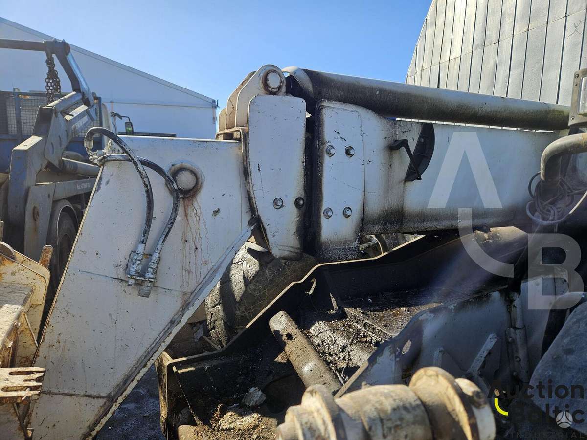 JCB 535-125, вилочные погрузчики
