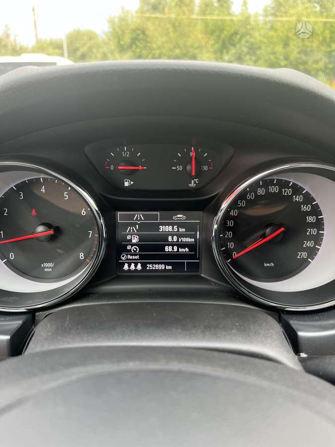 Opel Astra, 1.4 l., Хэтчбек