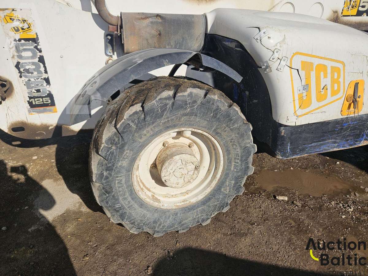JCB 535-125, вилочные погрузчики