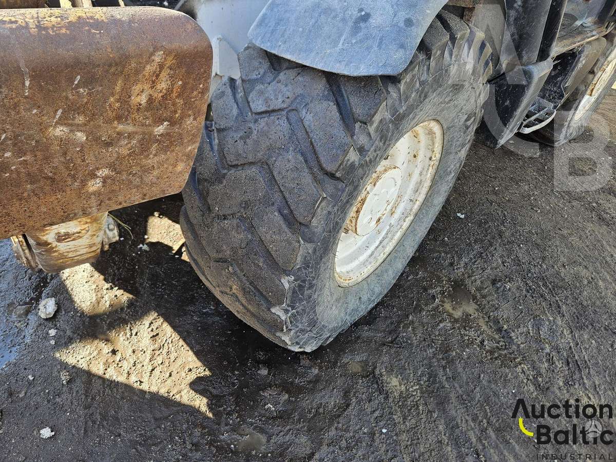 JCB 535-125, вилочные погрузчики