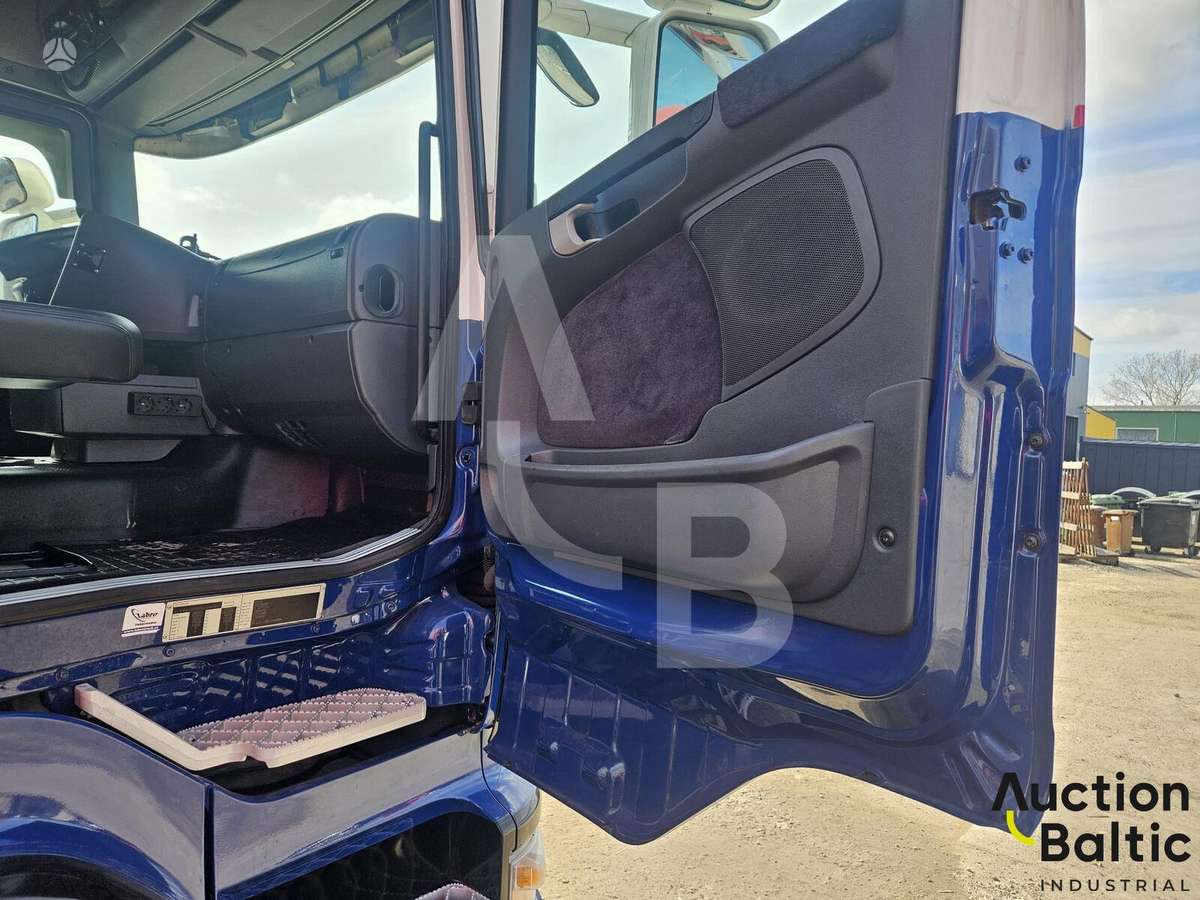 Scania R 400 A 6x2*4, самосвалы