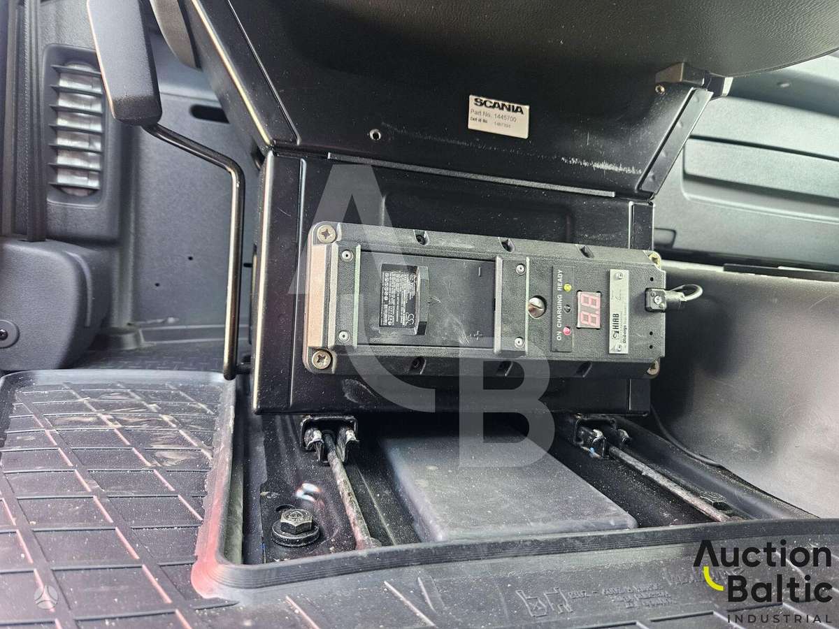 Scania R 400 A 6x2*4, самосвалы