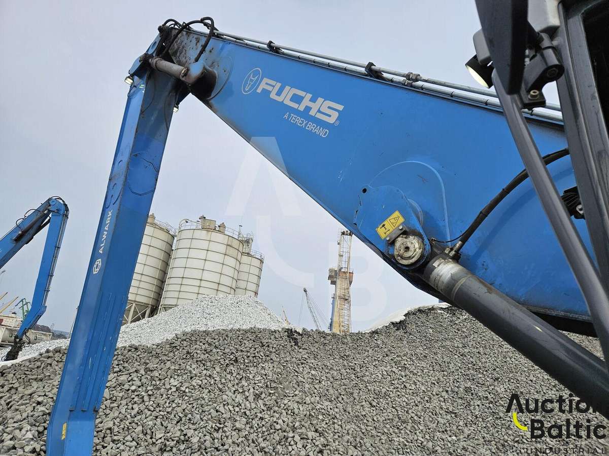 Fuchs MHL 350 S5, экскаваторы