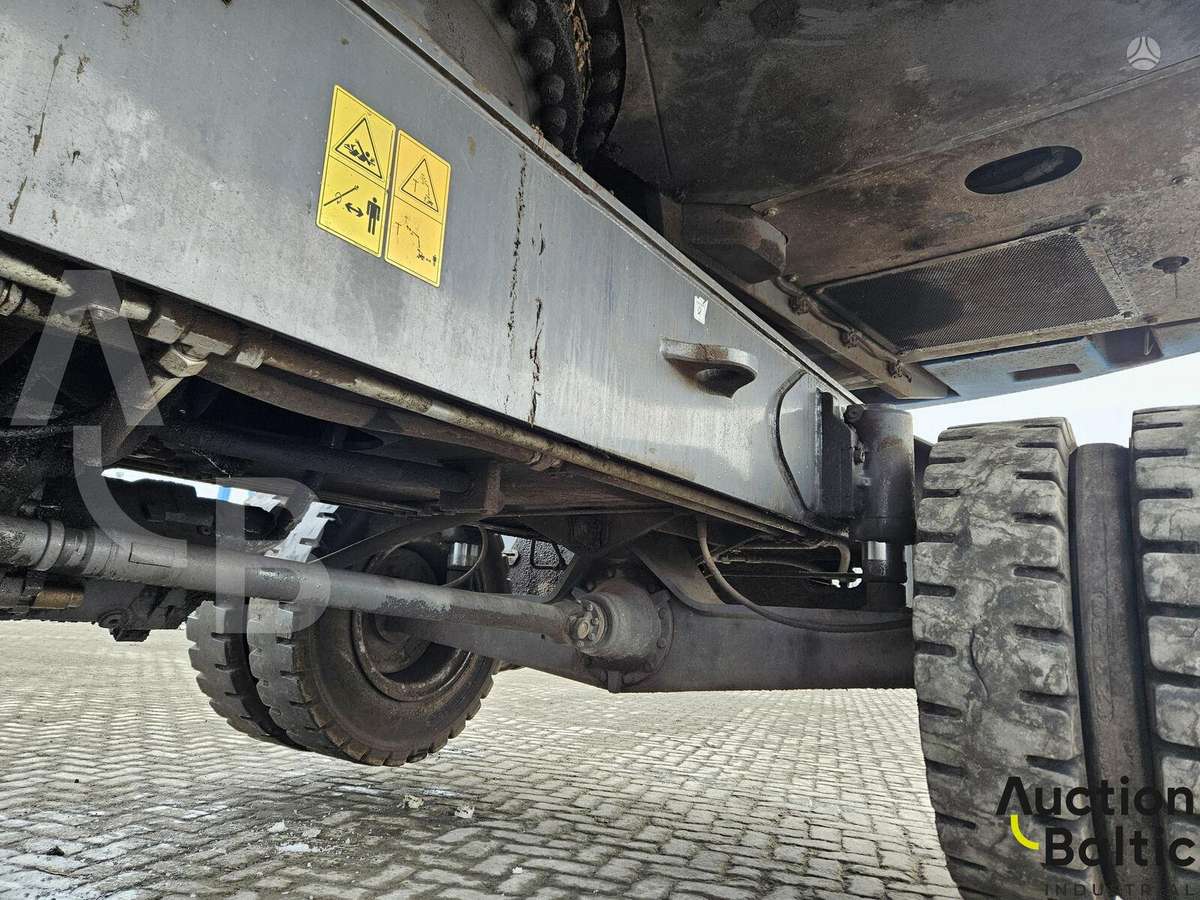 Fuchs MHL 350 S5, экскаваторы