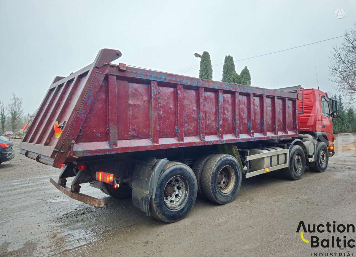 Volvo FM12, savivarčiai