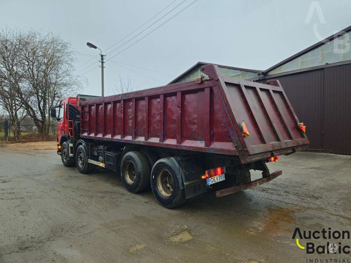 Volvo FM12, savivarčiai