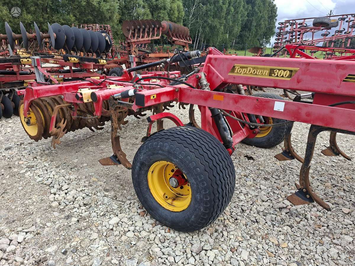 Vaderstad Top Down 300, scrapers, scrubbers