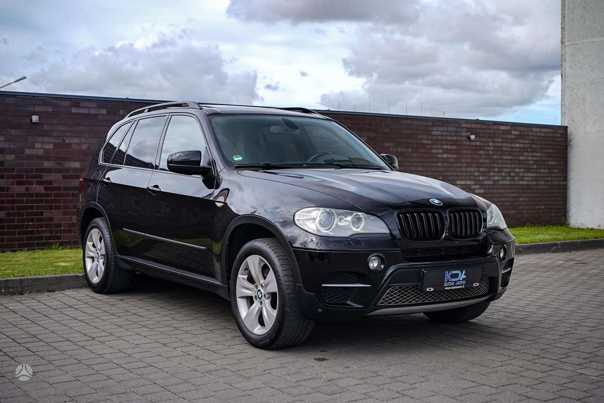 BMW X5, 3.0 l., off-road / crossover