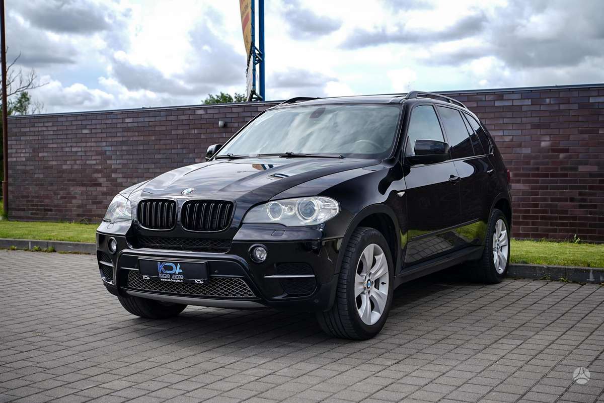 BMW X5, 3.0 l., off-road / crossover