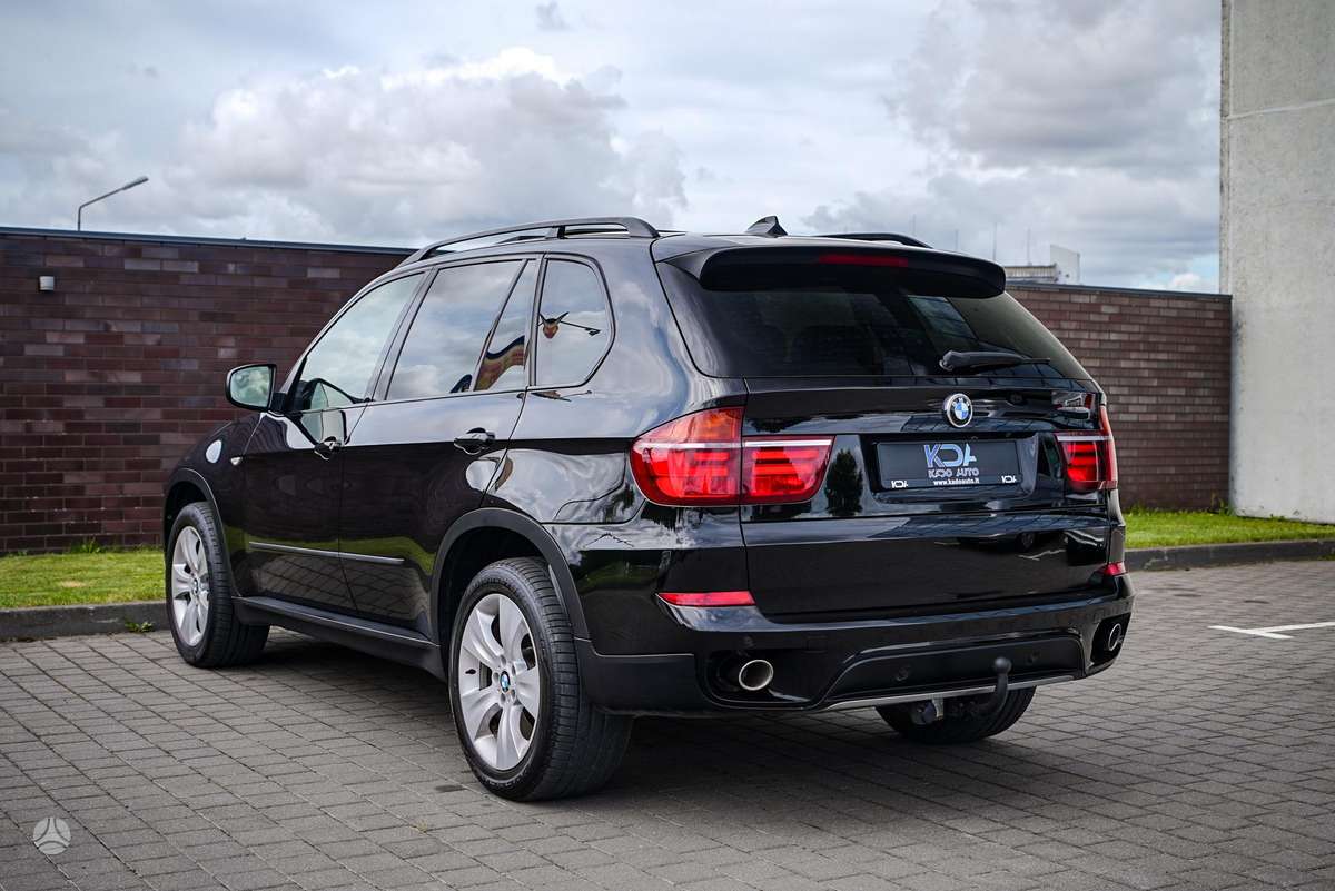 BMW X5, 3.0 l., off-road / crossover