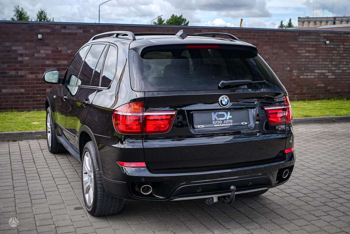 BMW X5, 3.0 l., off-road / crossover