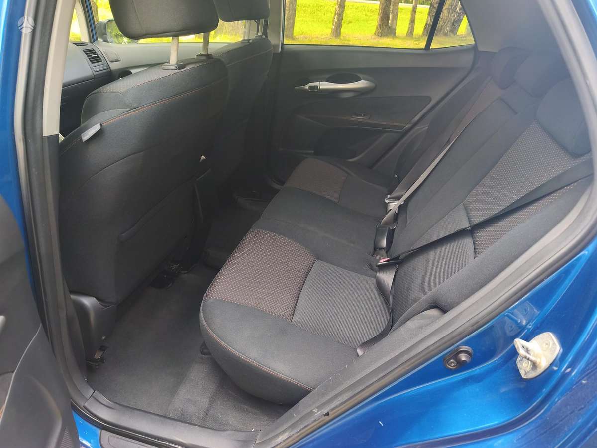 Toyota Auris, 2.0 l., hatchback