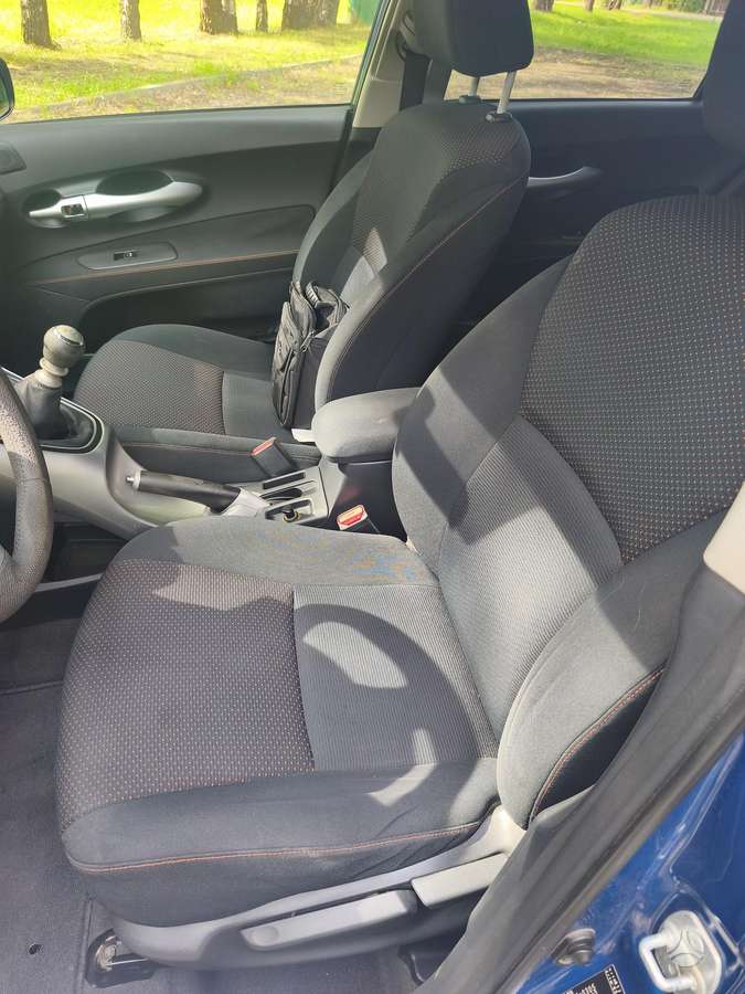 Toyota Auris, 2.0 l., hatchback