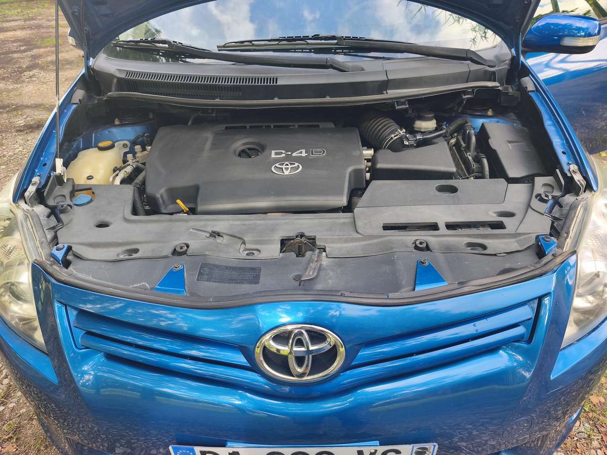 Toyota Auris, 2.0 l., hatchback